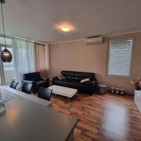 Hawaii- 2 Bdr, Arena, Sava Centar, Free Parking Apartment Belgrade