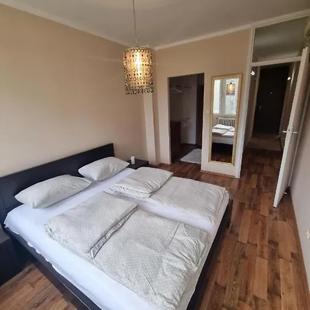 Hawaii- 2 Bdr, Arena, Sava Centar, Free Parking Appartement Belgrado