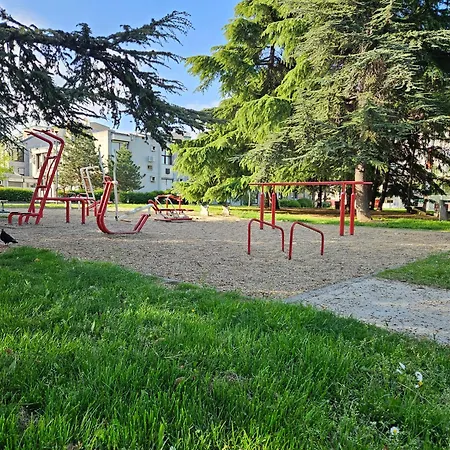 Hawaii- 2 Bdr, Arena, Sava Centar, Free Parking * Belgrade