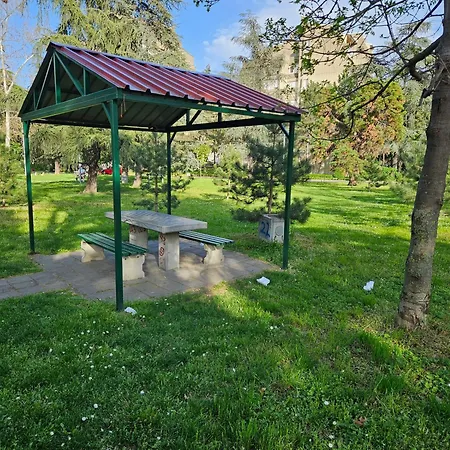 Hawaii- 2 Bdr, Arena, Sava Centar, Free Parking Apartment