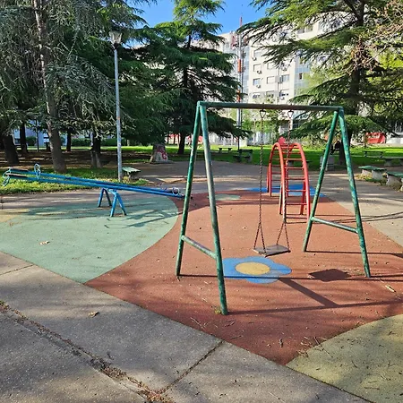 Apartmán Hawaii- 2 Bdr, Arena, Sava Centar, Free Parking